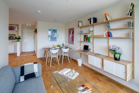 Bogenhausen: bright, beautiful 2-room apartment - Photo 2