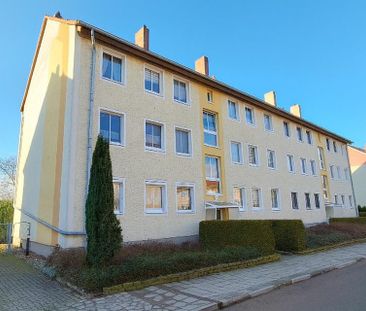 Moderne, lichtdurchflutete 2-Zimmer-Wohnung mit Einbauküche und Bal... - Photo 5