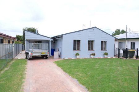 54A Greaves street, Inverell, NSW 2360 - Photo 3