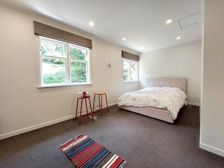 4 Bedroom house in Titirangi - Photo 2