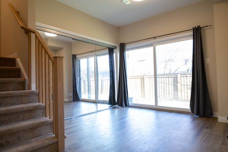 For Lease - 270 Melvin Avenue Unit# #35, Hamilton, Ontario - Photo 3