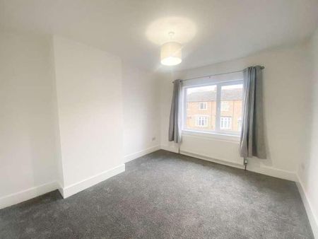 Sandylands, Netherton, Huddersfield, HD4 - Photo 3