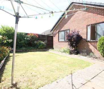 2 bedroom detached bungalow to rent - Photo 6