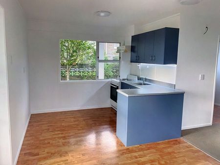 Charming 1BR Flat in Belmont! - Photo 2