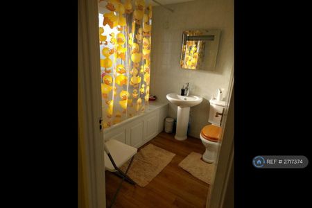 3 bedroom detached house to rent - Photo 5