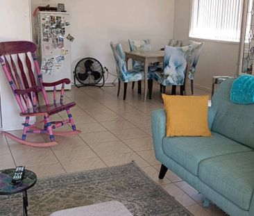 Furnished Room in Quiet Home for Female only - Photo 1