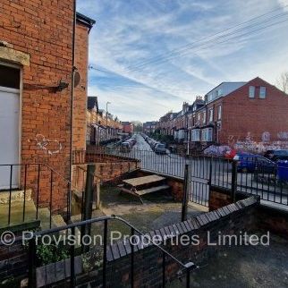 7 Bedroom House Brudenell Road - Photo 1