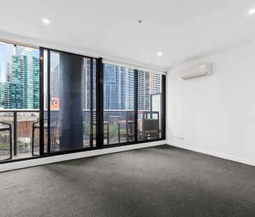 Modern 1-Bedroom Apartment with City Views in Southbank - Photo 3
