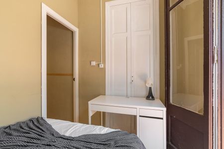 Carrer dAragó, Barcelona, Catalonia 08011 - Photo 5