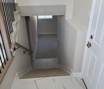 For Lease - 351 Les Emmerson Drive, Barrhaven, Ontario - Photo 4