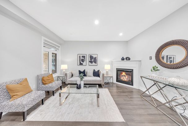 For Lease - 10 Snowcreek Street, Markham, Ontario - Photo 1