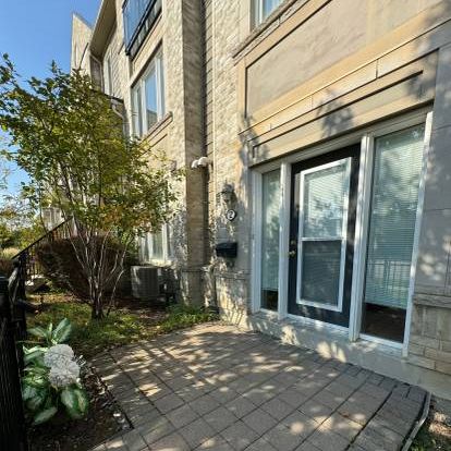 Rare 1 bed, 1 bath townhome, 2 parking FOR RENT - Erin Mills - Photo 3