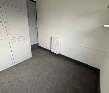 Grove Road, RUSHDEN - Photo 4