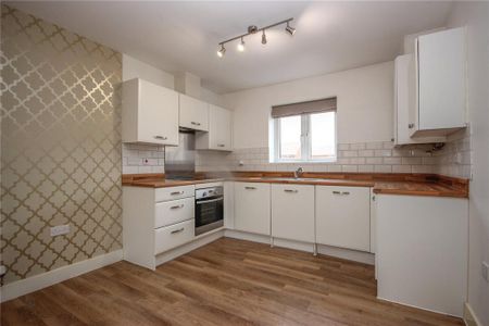 2 bedroom apartment to rent - Photo 4