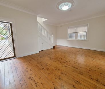 66A Dalmeny Avenue, Rosebery NSW 2018 - House For Rent | Domain - Photo 4