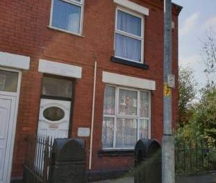 6 bedroom property to rent in Bolton - Photo 3