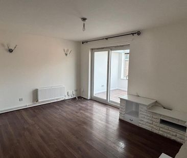 3 bedroom end of terrace house to rent - Photo 1