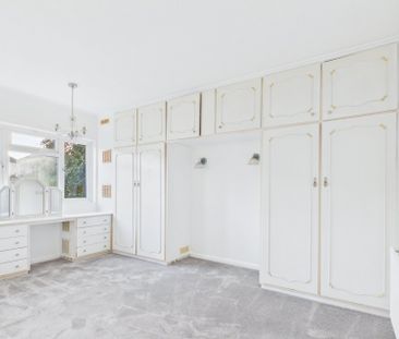 Hyceia, Hampton Lane, Hanworth,TW13 - Photo 1