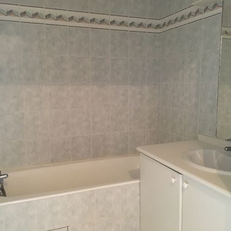 Location Appartement 2 pièces 43m² - Photo 3