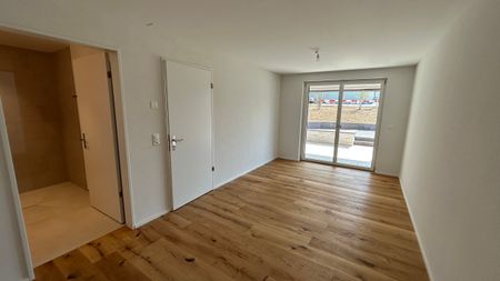 Moderne 4.5-Zimmer Neubauwohnung mit Gartensitzplatz - Photo 4