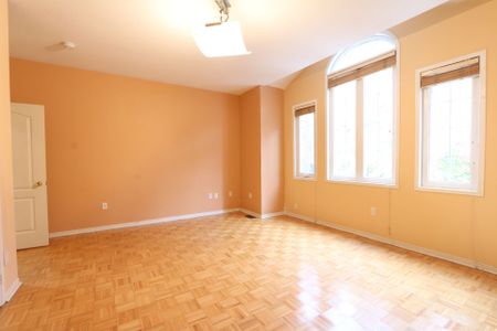 For Lease - 49 Falling River Drive Unit# Upper, Richmond Hill, Ontario - Photo 5