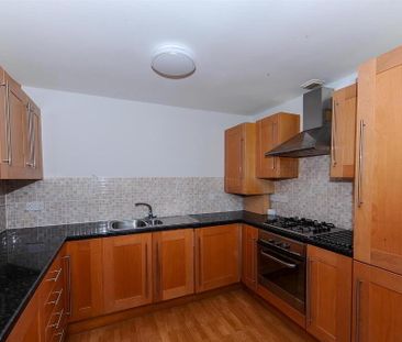 17 Castle Street Court, Comber, BT23 5FT - Photo 4