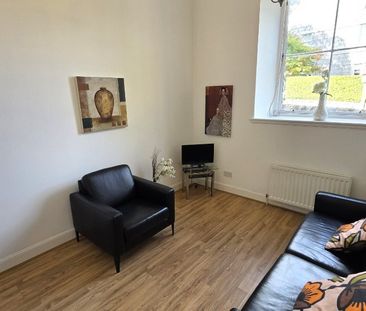 P2393: Kings Gate, West End, Aberdeen - Photo 2