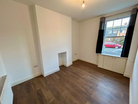 3 bedroom terraced house to rent - Photo 3