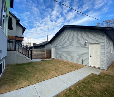 Brand New Duplex Main Level - Photo 4