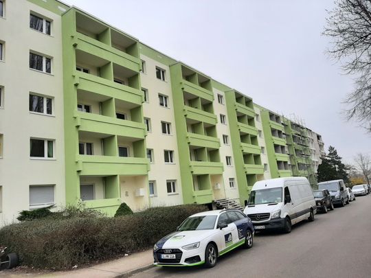 Erstbezug nach Sanierung 4-Zimmer-Wohnung mit Balkon und Lift - Photo 1