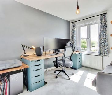 3 bedroom terraced house to rent - Photo 5