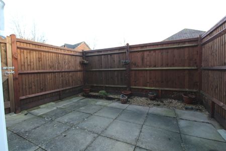 Michelbourne Close, Burgess Hill, RH15 - Photo 2