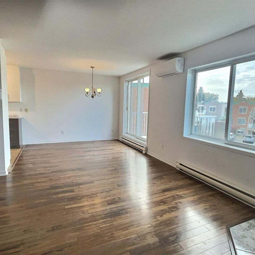 2 CH - 1 SDB - Charlemagne - $1,550 /mo - Photo 1