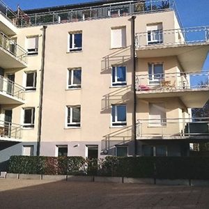 Studio a louer - chartres - les terrasses de l'eure - Photo 2