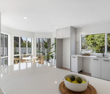 Luxury Living in the Heart of Devonport! - Photo 5