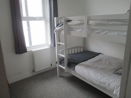 3 bedroom townhouse to rent - Photo 3