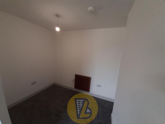 1 bedroom block of apartments to rent - Photo 1