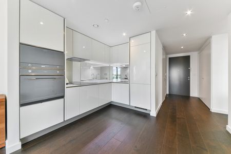 2 Bed Flat, Wandsworth Road, SW8 - Photo 5