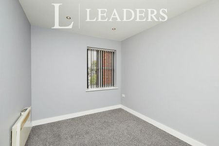 3 bedroom flat to rent - Photo 5