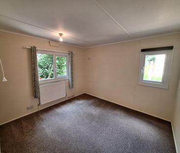 2 bedroom detached house to rent - Photo 2