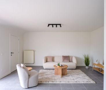 Lichtrijk, modern en instapklaar appartement met garage - Foto 1