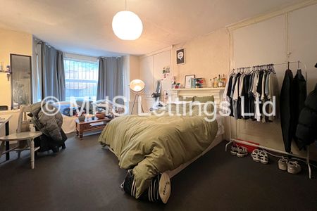 8 Bedroom Mid Terraced House for rent in St. Johns Terrace - Photo 5