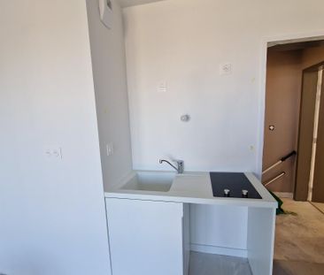 Location Appartement 1 pièce 25m² ST NAZAIRE 44600 - Photo 2