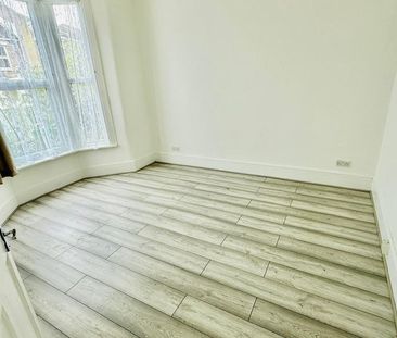 4 bedroom terraced house to rent - Photo 1