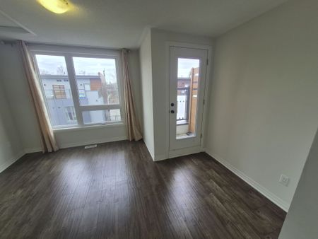 For Lease - 1635 Pleasure Valley Path, Oshawa, Ontario - Photo 3