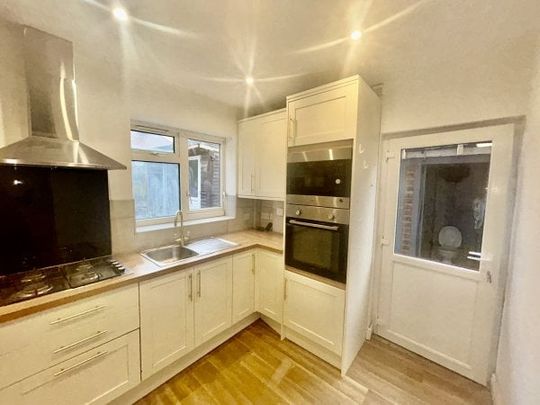 Elizabeth Close, Hucknall, NG156HG, Property for rent - Photo 1