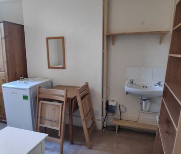 House share to rent - Photo 3