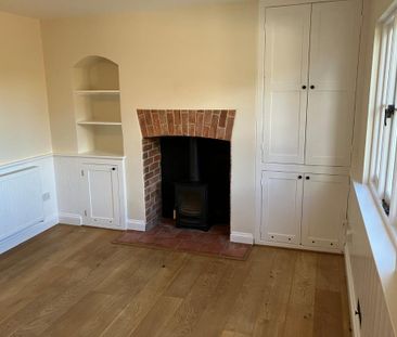 3 bedroom terraced house to rent - Photo 2