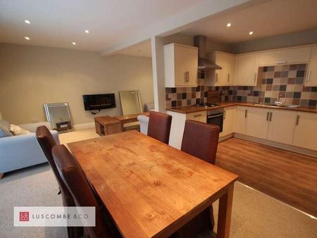 Marlborough Road, Newport, NP19 - Photo 3