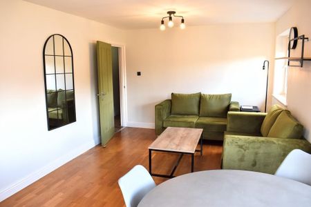 3 bedroom apartment to rent - Photo 4